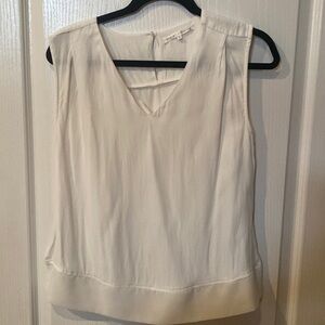 Violet + Clare size M White short sleeve V-neck dress top